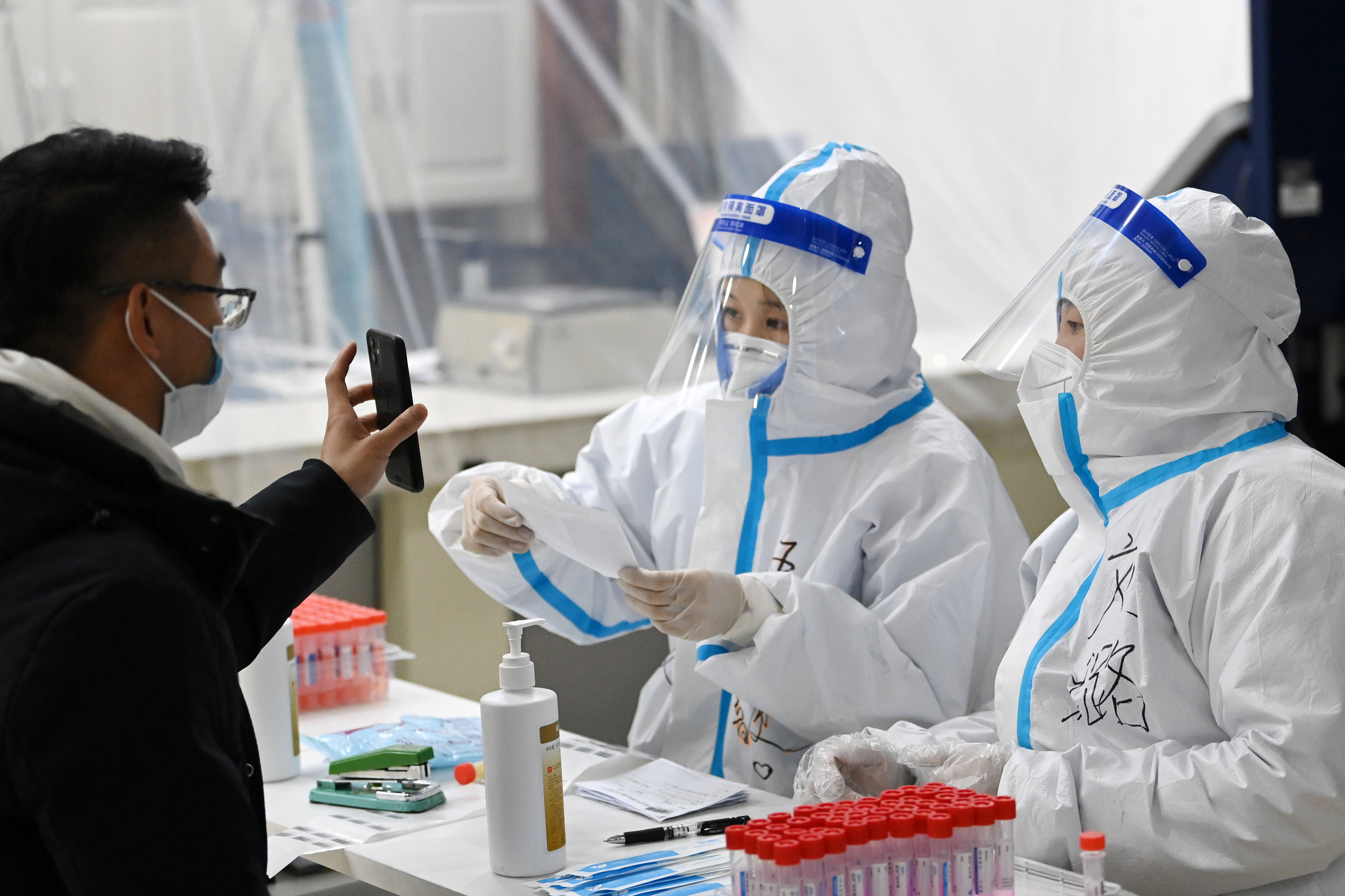 31省区市新增确诊30例︰(31省区市新增确诊病例82例)-第2张图片