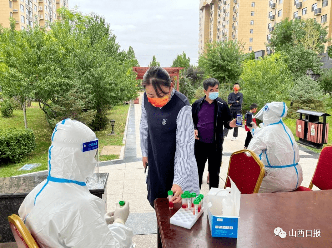 「江苏一地3天内阳性感染者破百」〃江苏昨天确诊的3例分别在哪